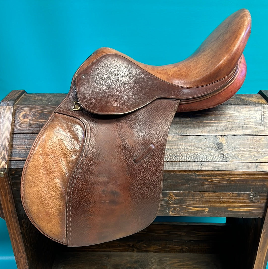 Lancer Dressage Saddle