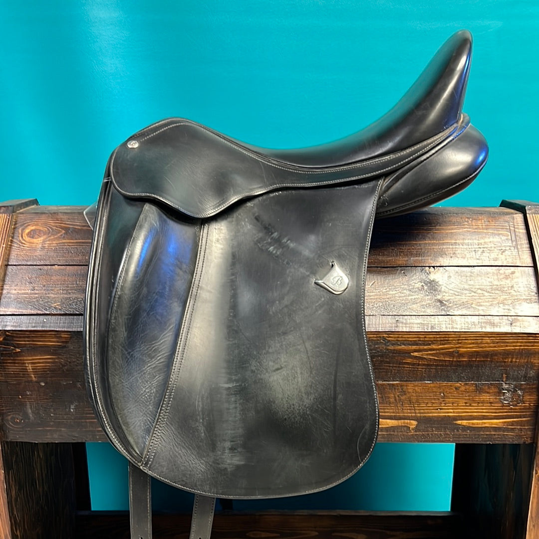 Bates Innova Dressage Saddle