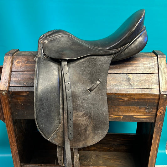 Jorge Canaves Dressage Saddle