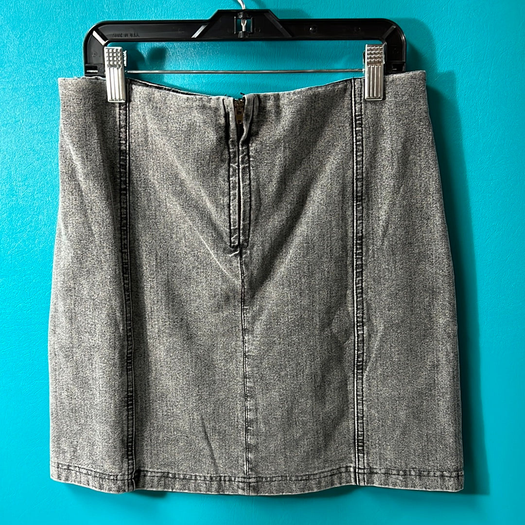 Black Denim Skirt W/Flowers, L