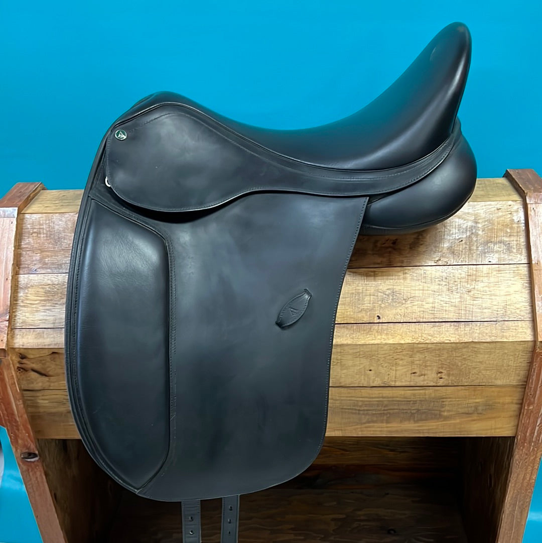 Arena Saddlery Dressage Saddle