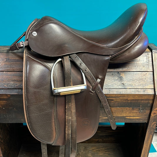 Cliff Barnsby Dressage Saddle