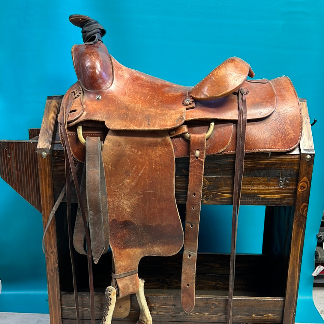 Roping Saddle