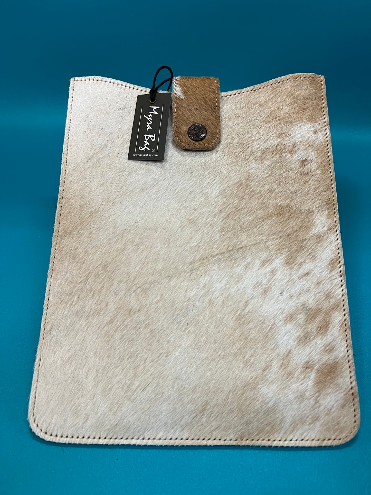 Myra Hairon IPad Cover