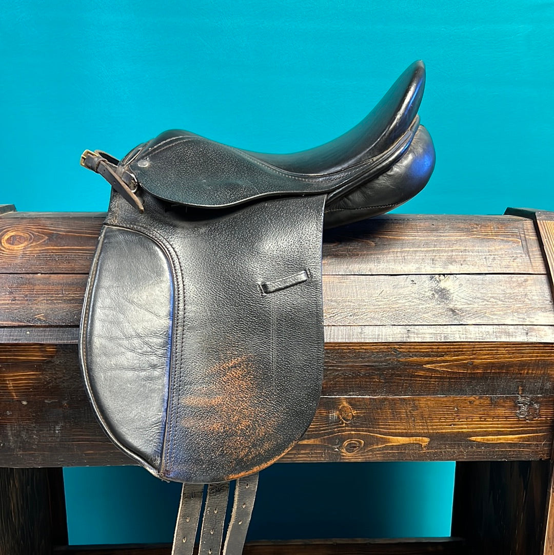Thornhill Dressage Saddle