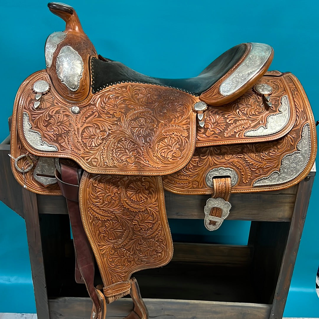 Kathys Custom Show Saddle