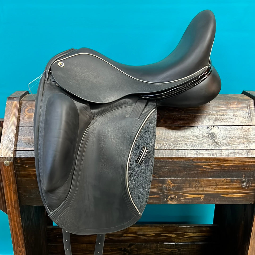 N2 Saddlery Monoflap Cardhu Dressage Saddle