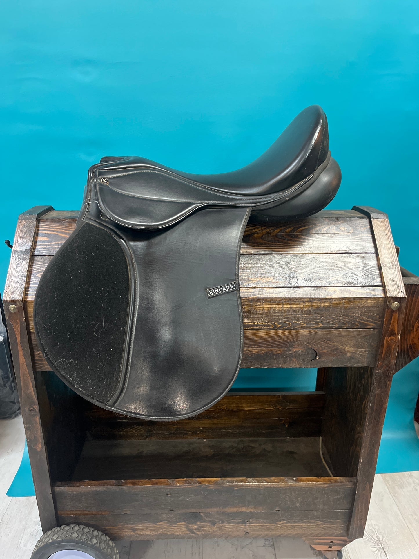Kincade Close Contact Saddle