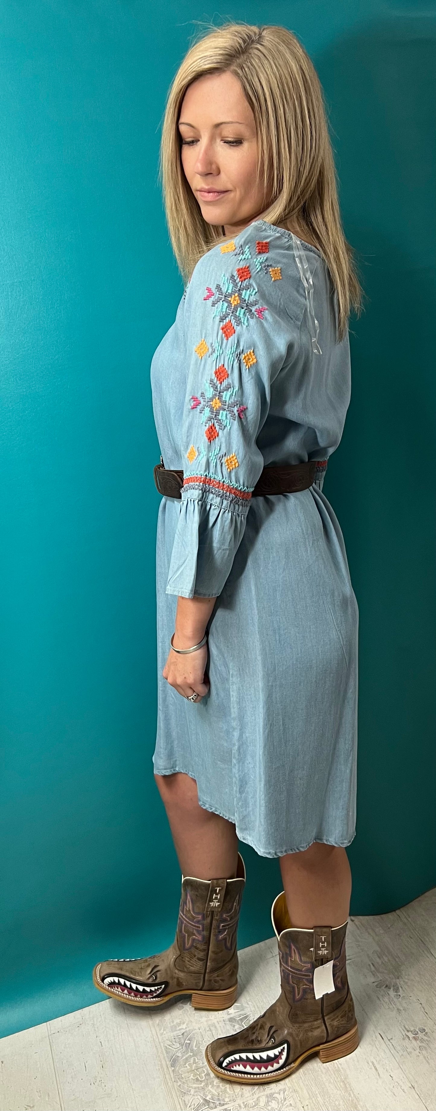 Blue Denim Roper Embroidered 3/4 Sleeve Dress, M