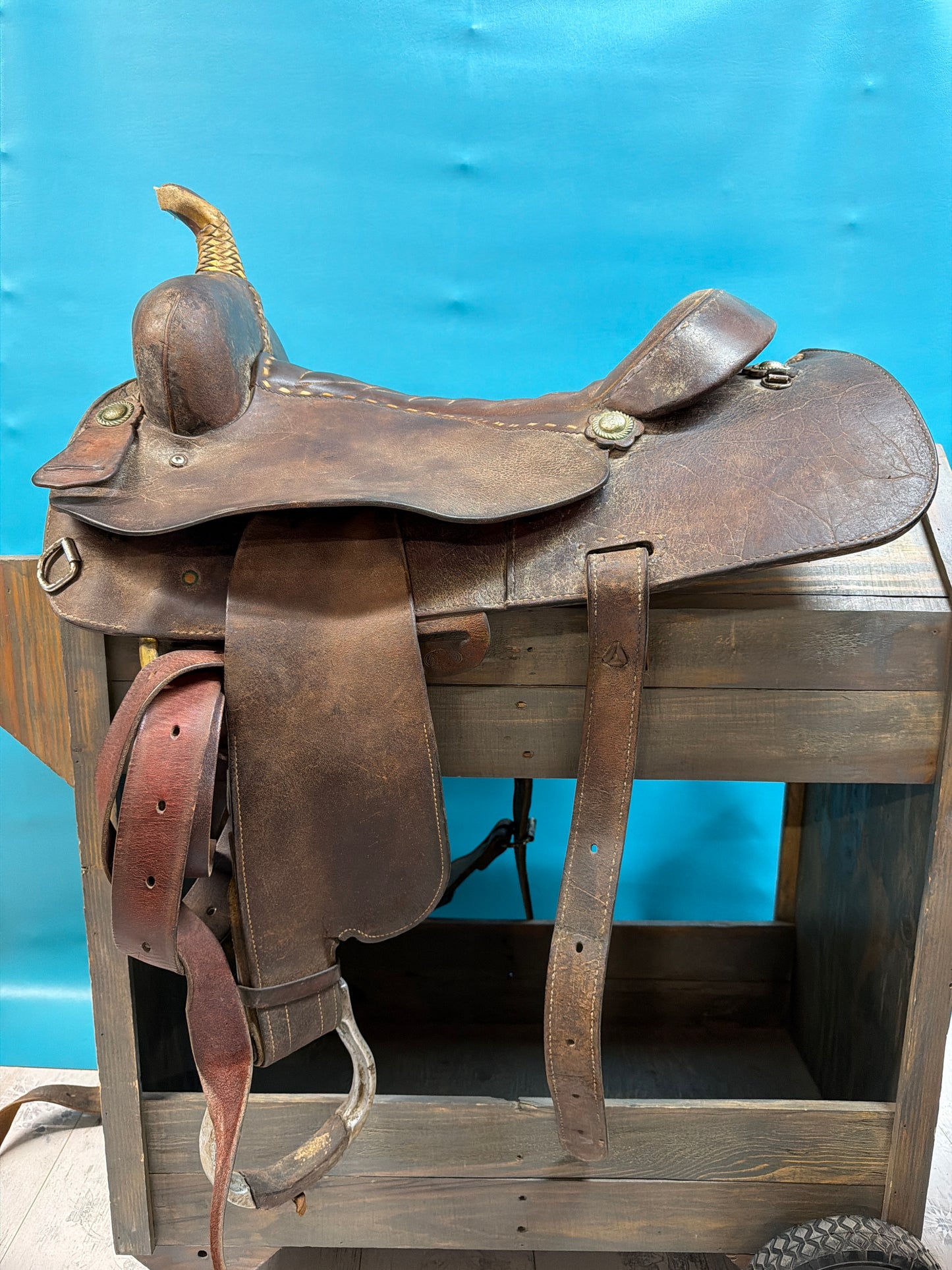 Bob Marshall Western Saddles, 16.5