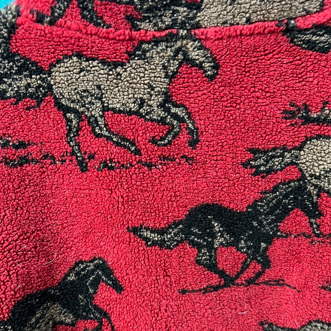 Preloved Red Black Mountain Horse Print Fleece, M
