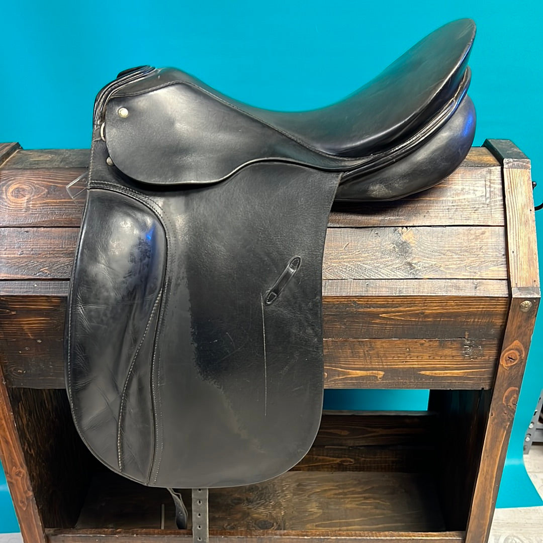Hanover Dressage Saddle
