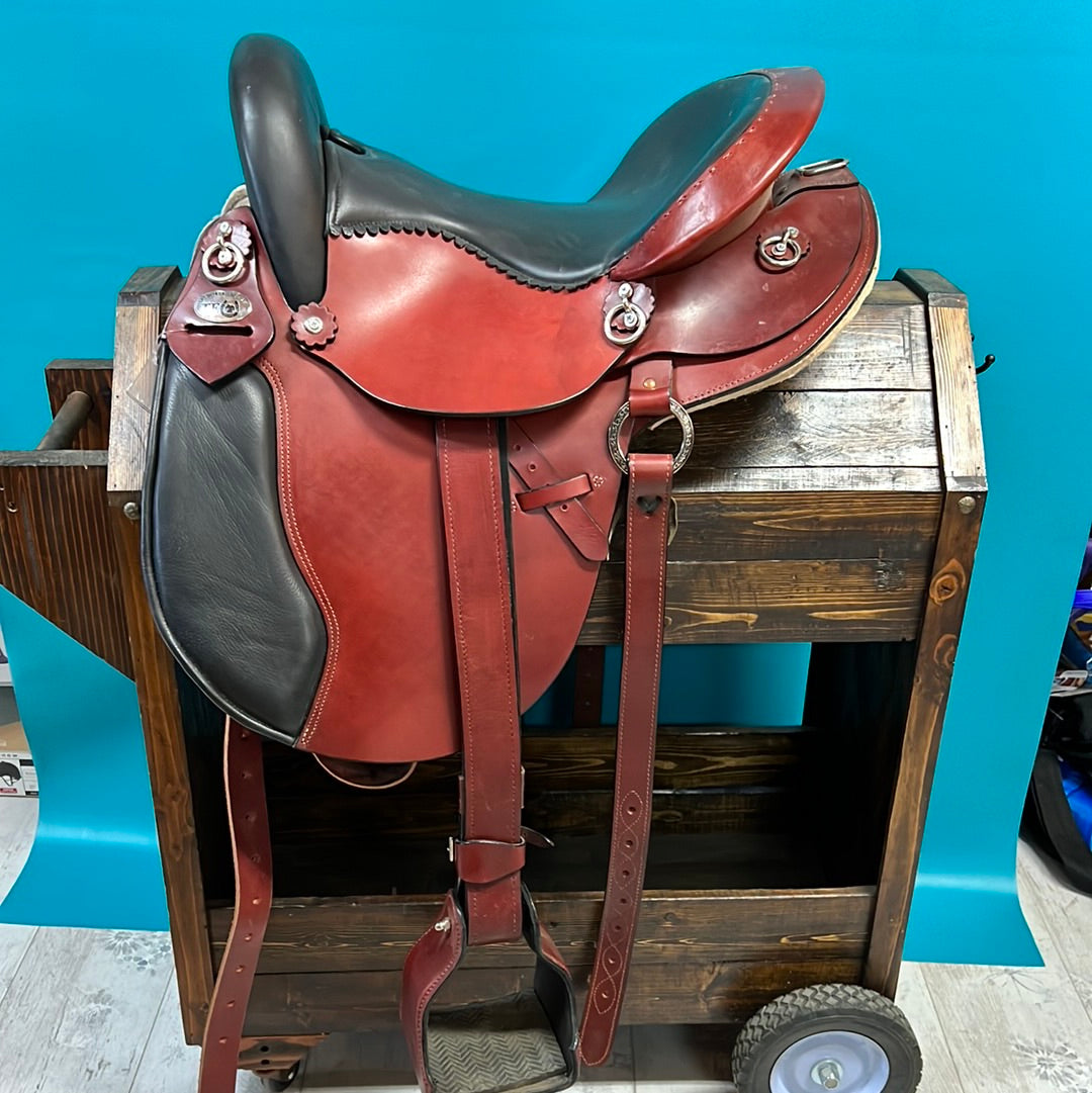 Tasmiya Enterprises Endurance Saddle