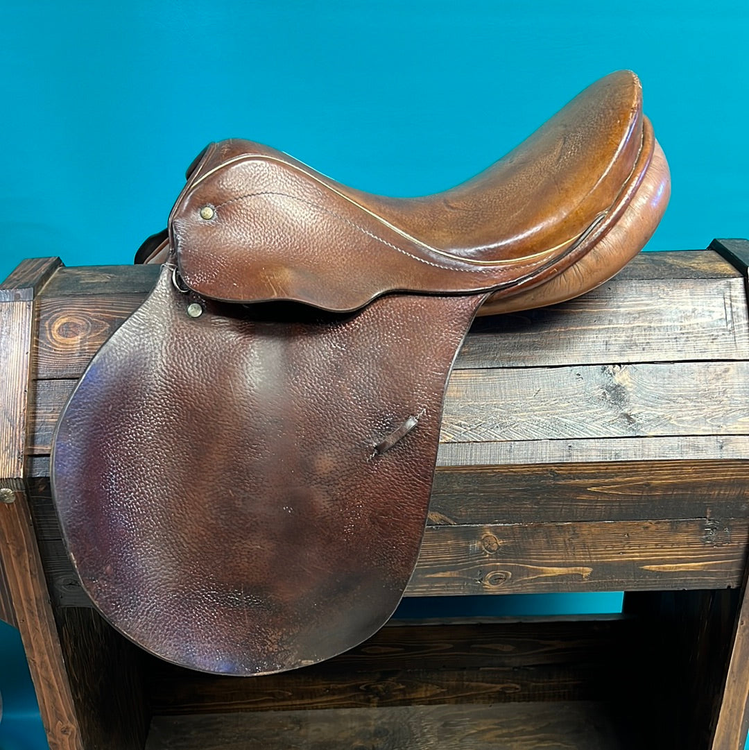 Courbette All Purpose Saddle
