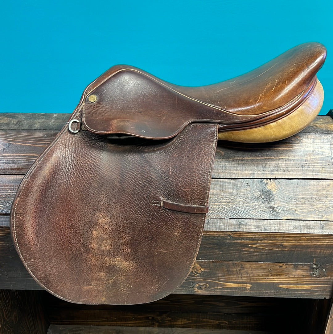 Collegiate Close Contact Saddle