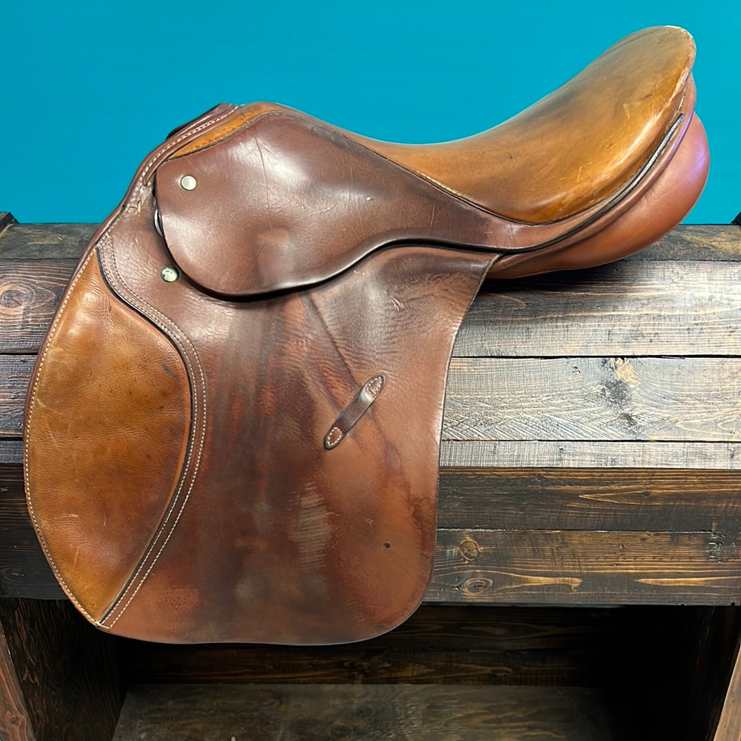 Passover Close Contact Saddle