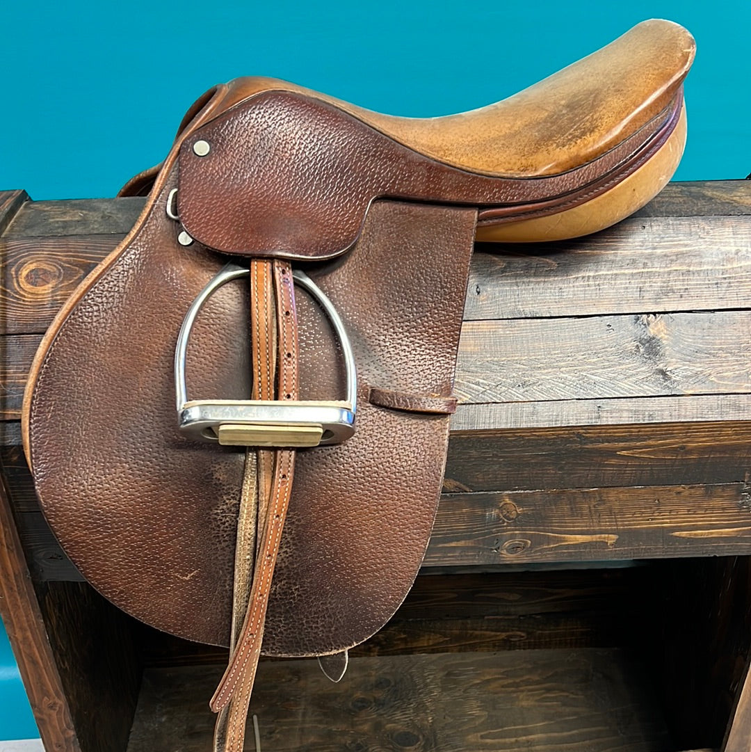 Campbell Saddlery Close Contact
