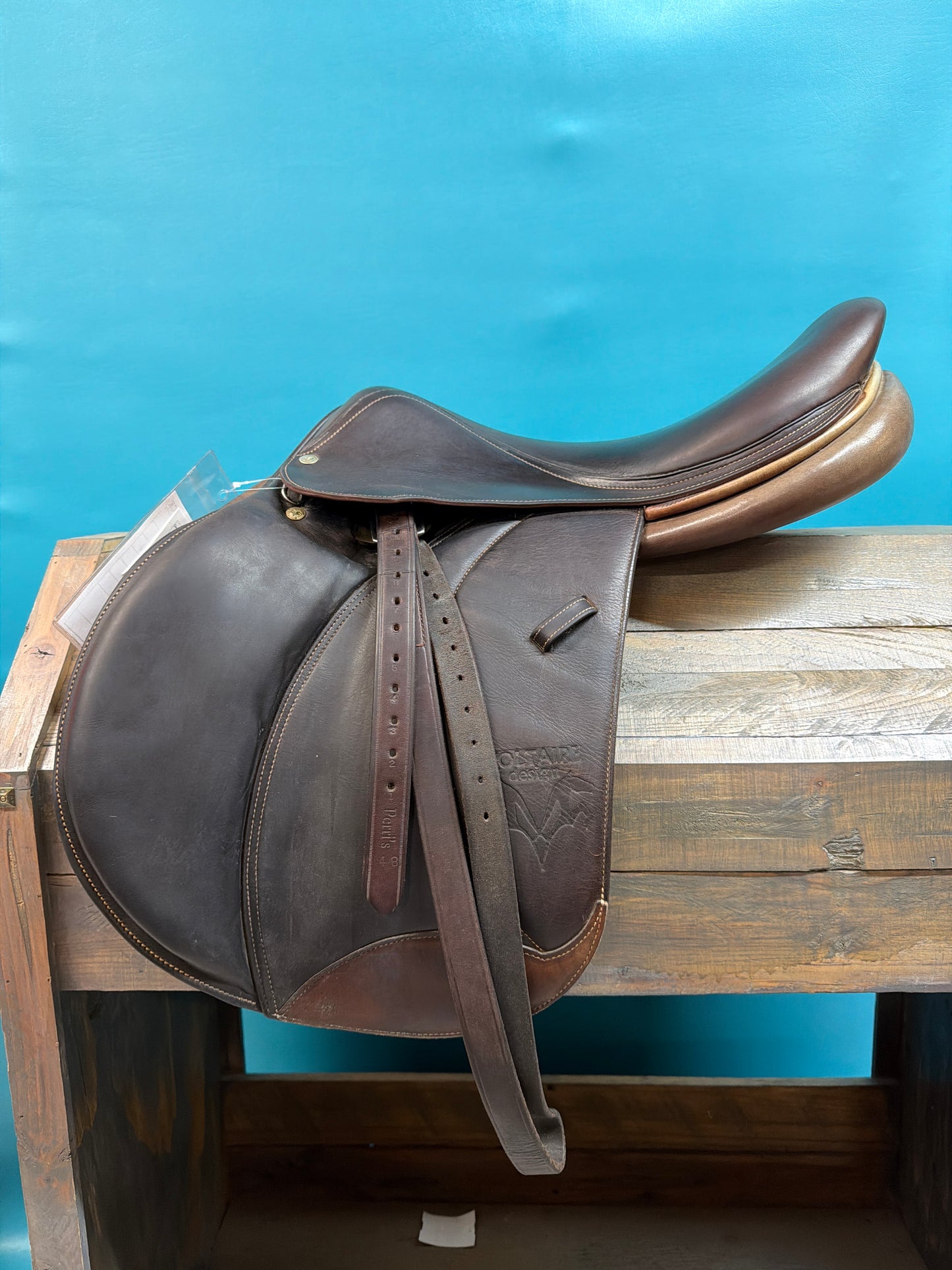 Voltaire Close Contact Saddle, 17.5