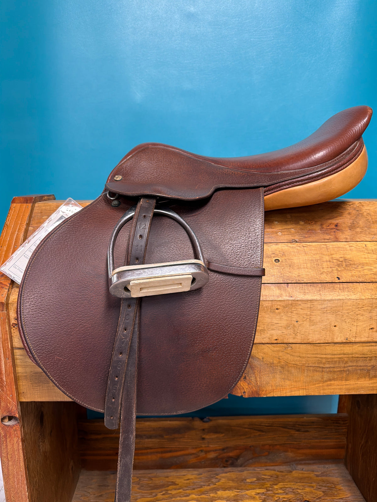 Crosby Close Contact Saddle,17.5