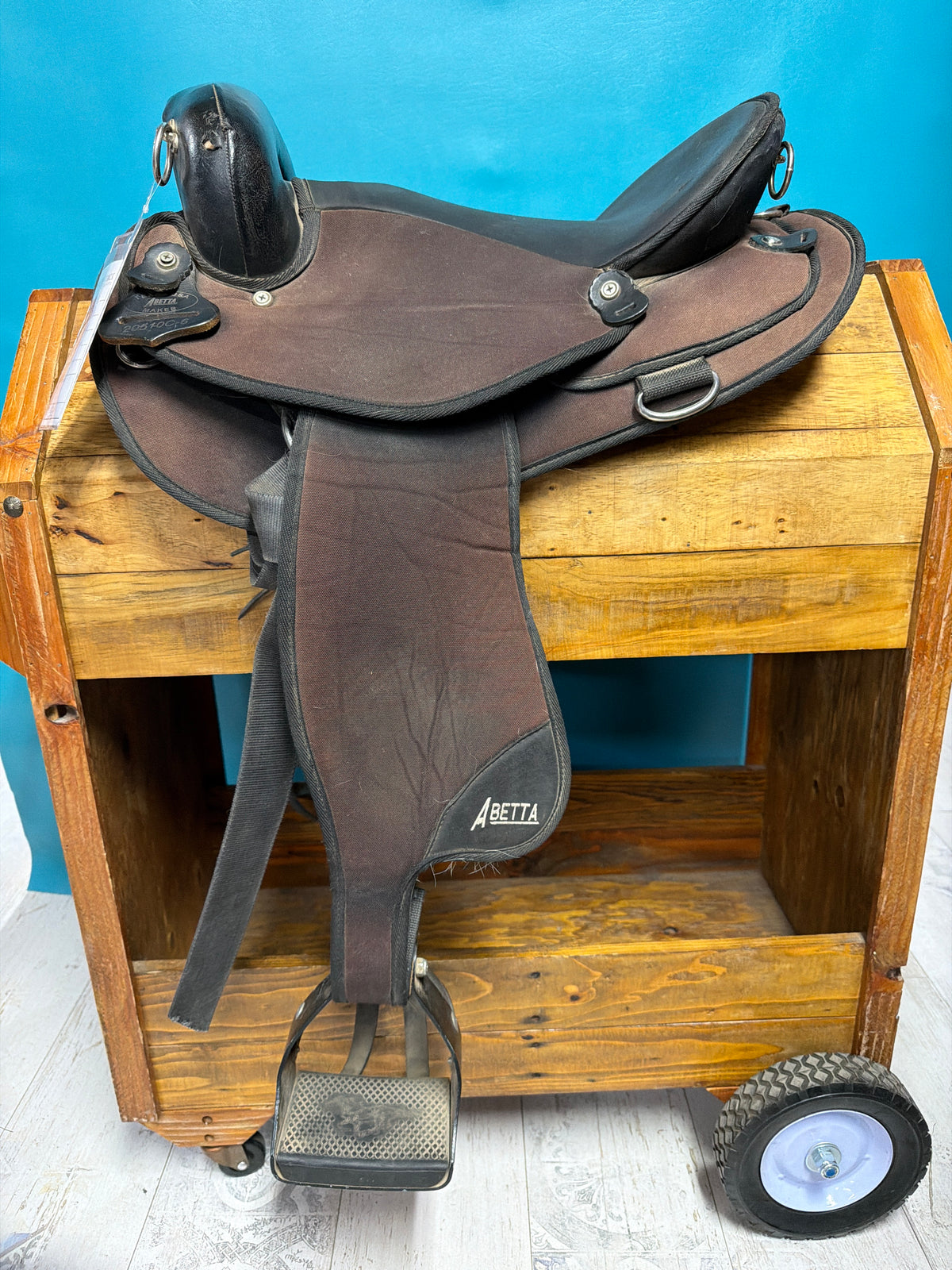 Abetta Endurance Saddles, 16