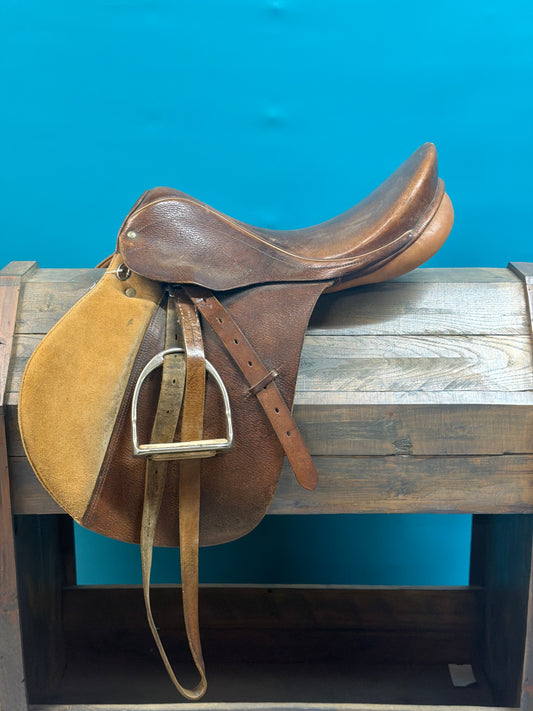 Courbette English Saddle, 17