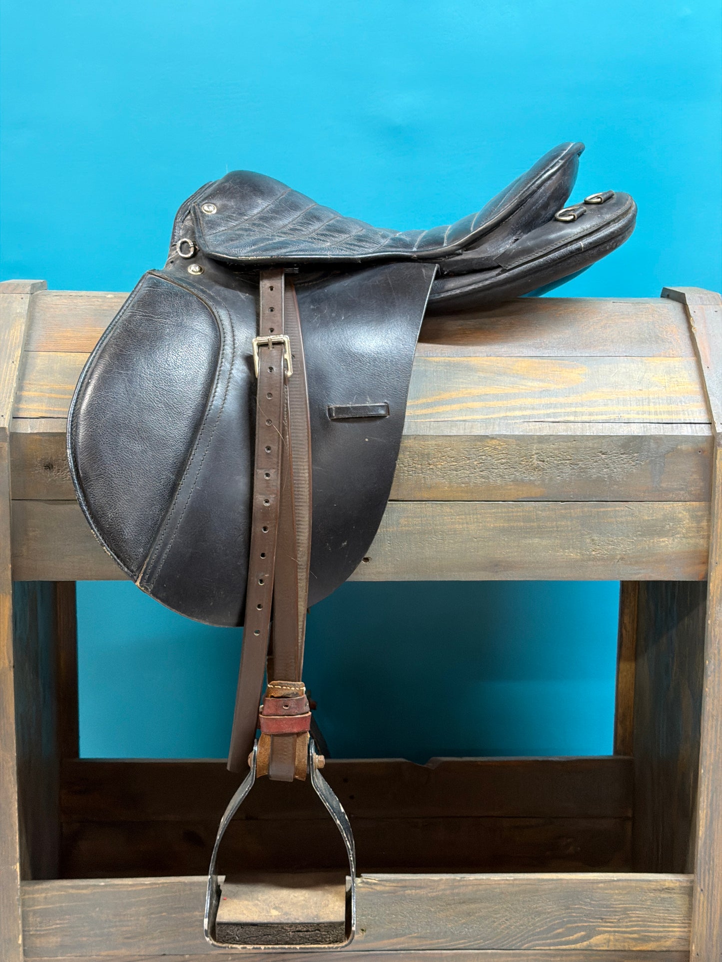Black No Maker Mark Endurance Saddle, 16"
