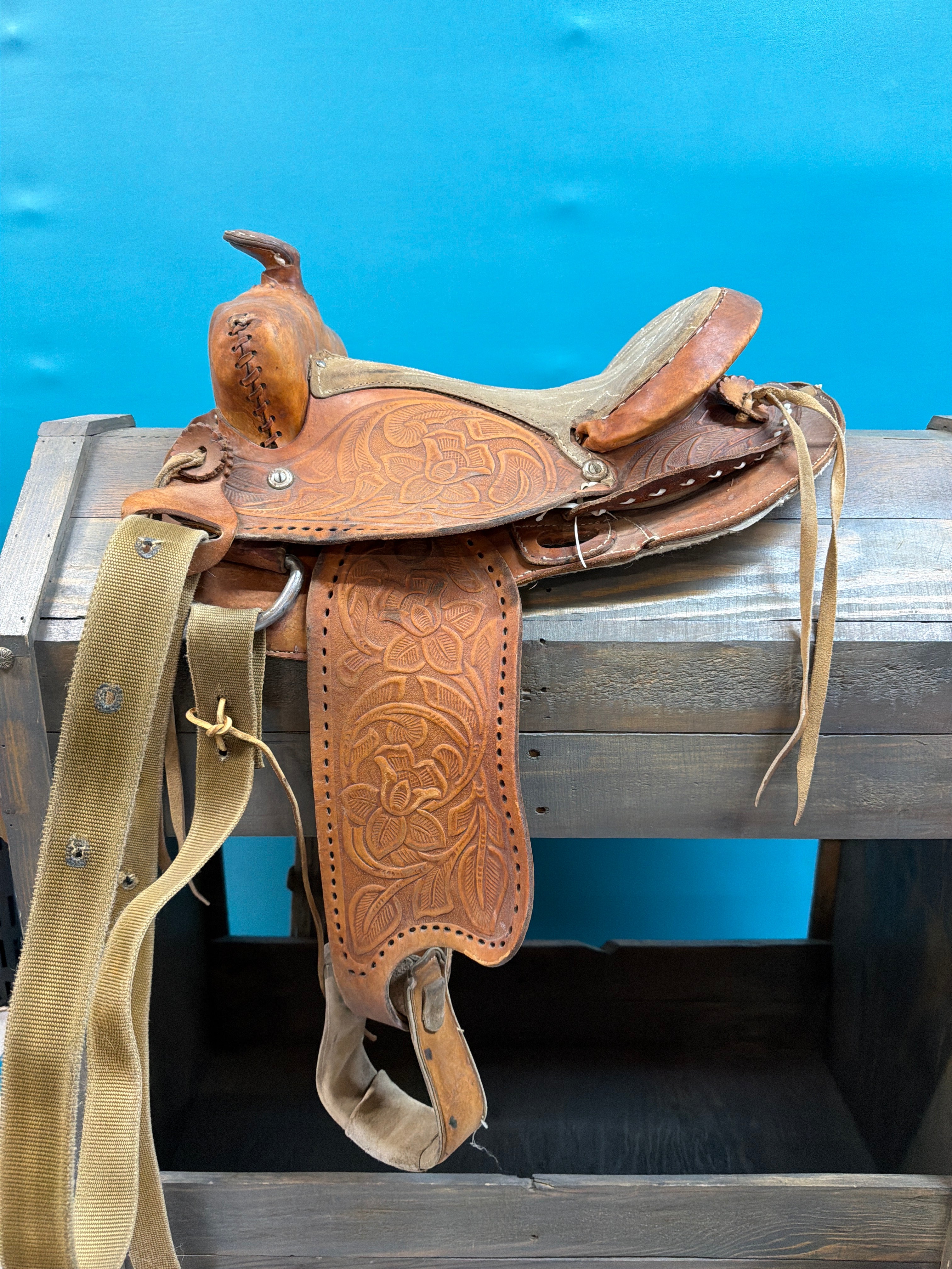 Western Saddles, 12 – A Bit Less Tack