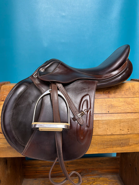 Prestige Close Contact Saddle, 17