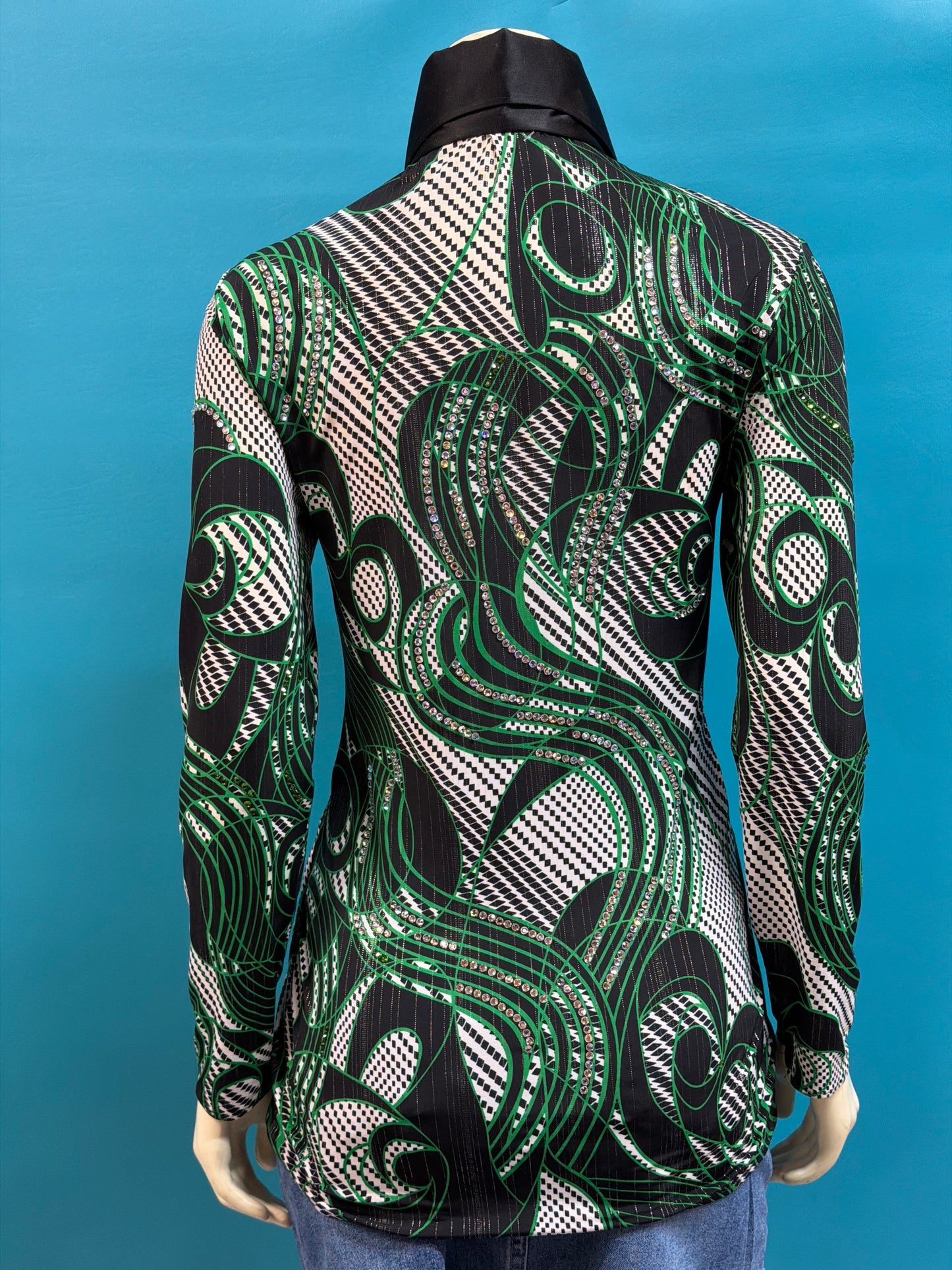 black, green & white  show shirt
