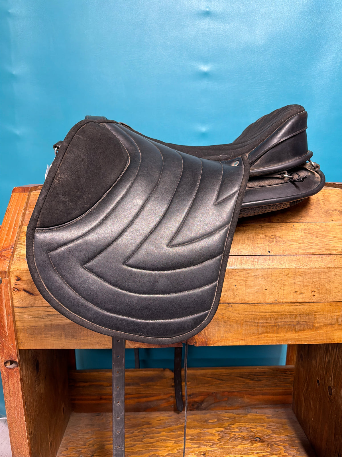Ghost Torino Soft Treeless Saddle, 16