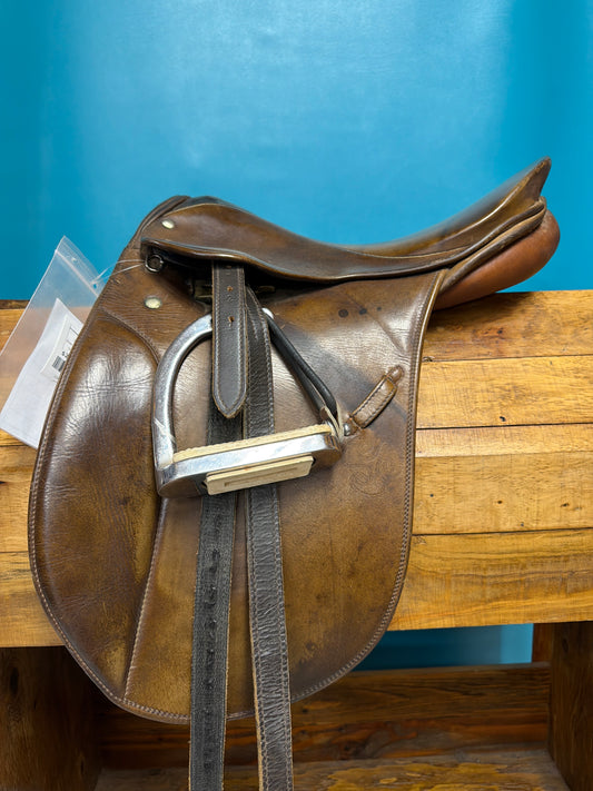 Stubben Dressage Saddle, 16.5