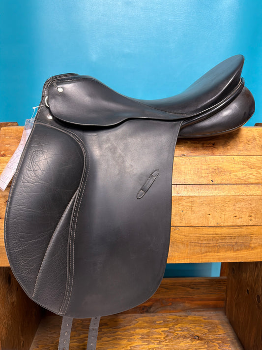 Passier Grand Gilbert Dressage Saddle, 17.5