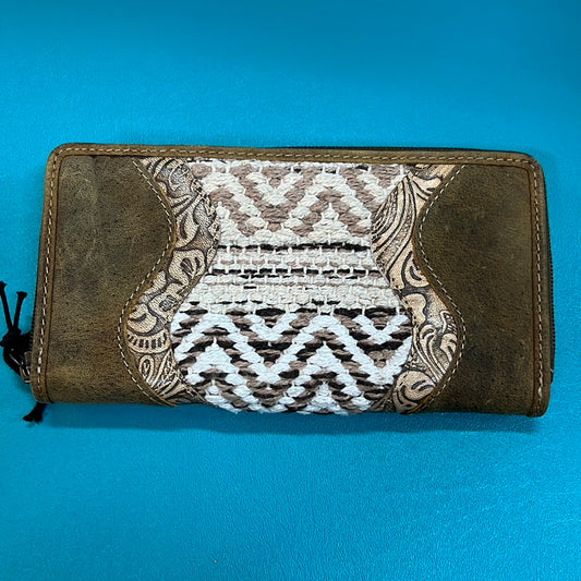 Myra Sakchi Wallet