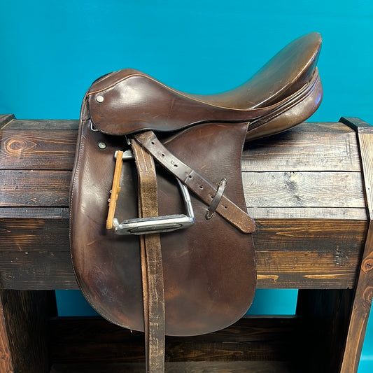 Crosby Dressage Saddle