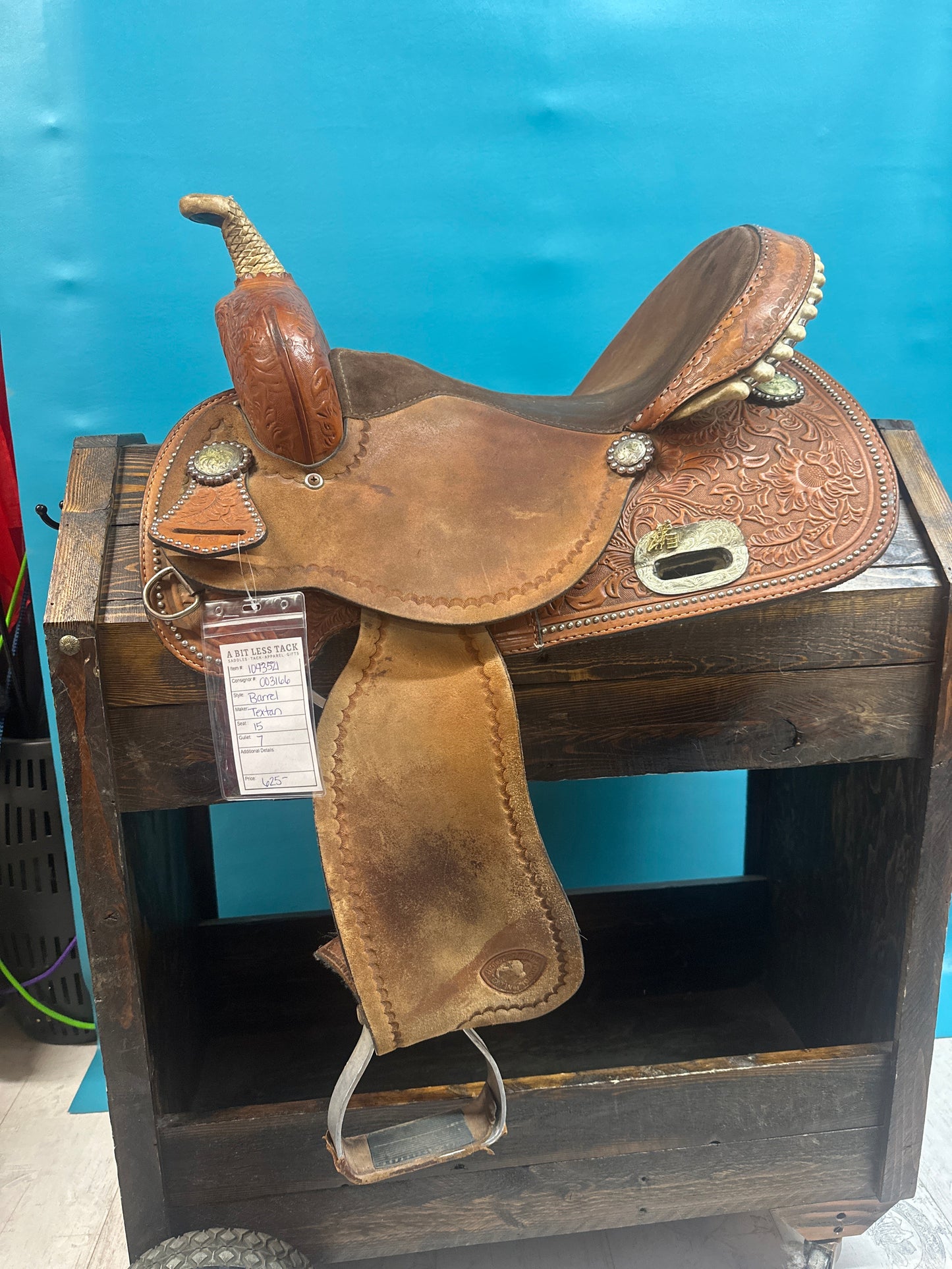 Hereford Tex Tan Barrel Saddle, 15