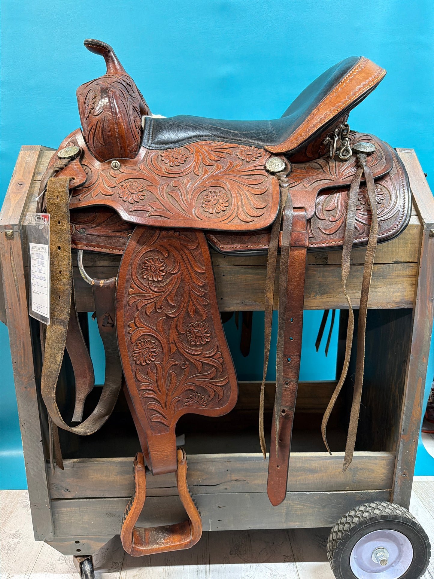 Treeless Western Saddle, No Makers Mark, 16