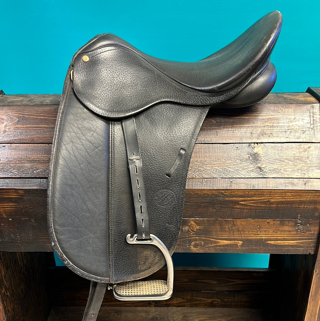 Bates Caprilli Dressage Saddle