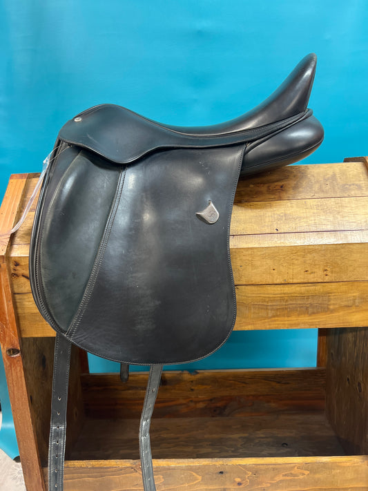 Bates Dressage Saddle, 19
