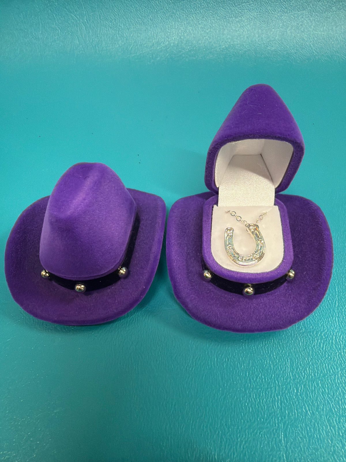 JPC horseshoe necklace
