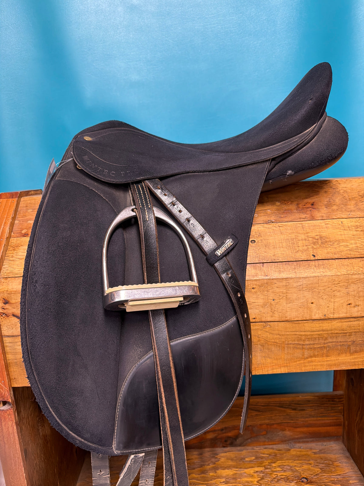 Wintec Pro Dressage Saddle, 17