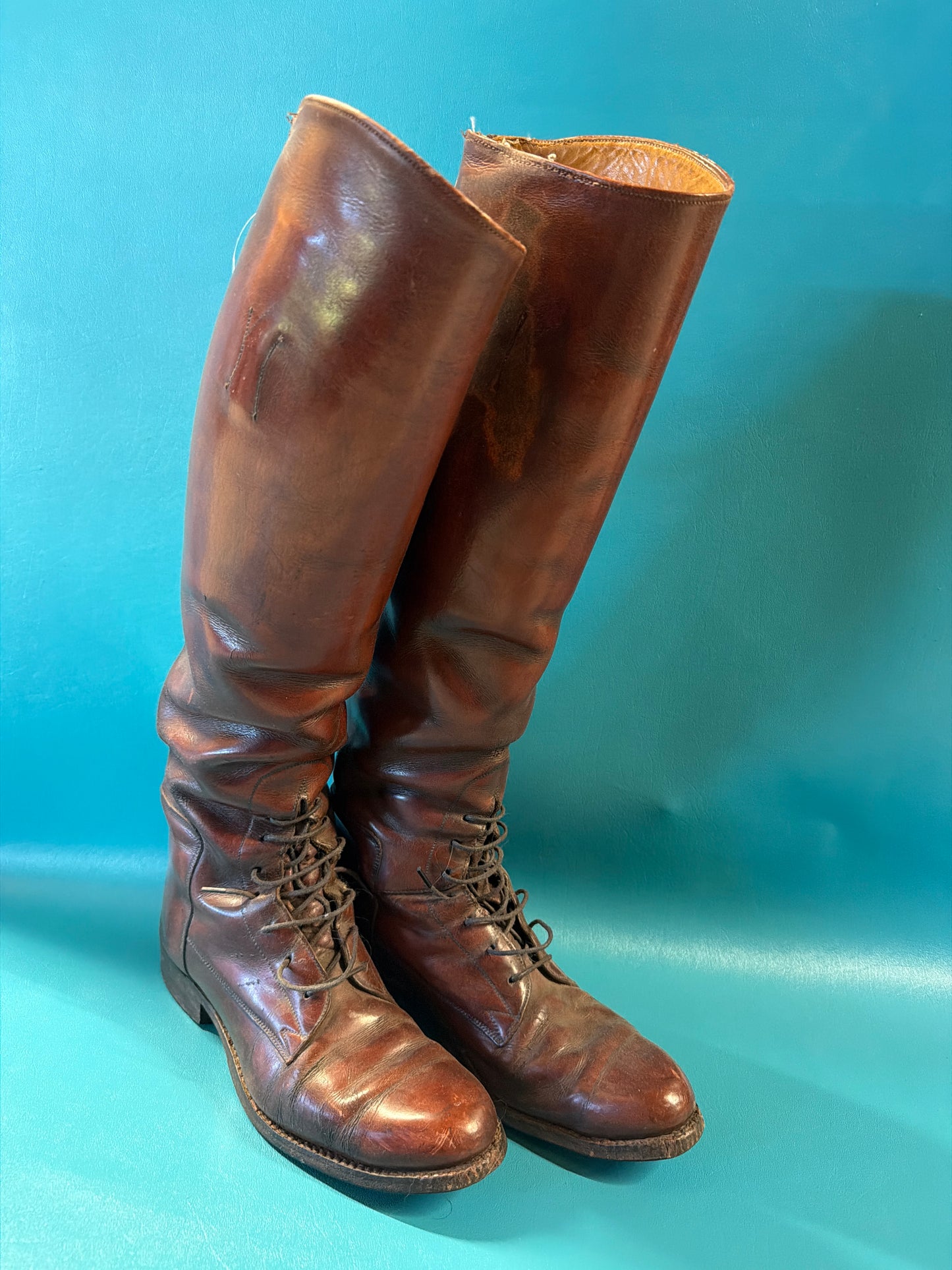 Cherry  Dehner Boots, 8