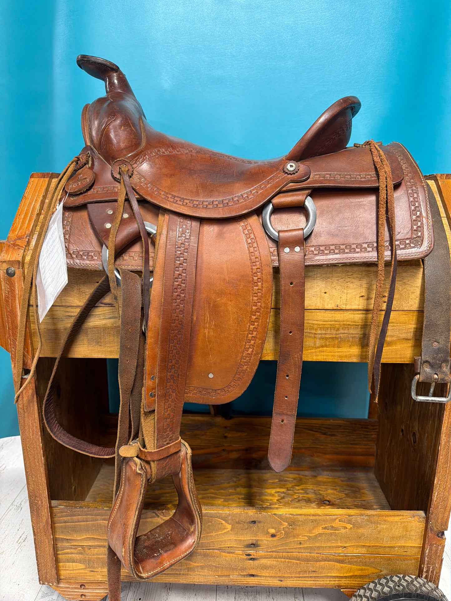 No makers mark Western Saddles, 15