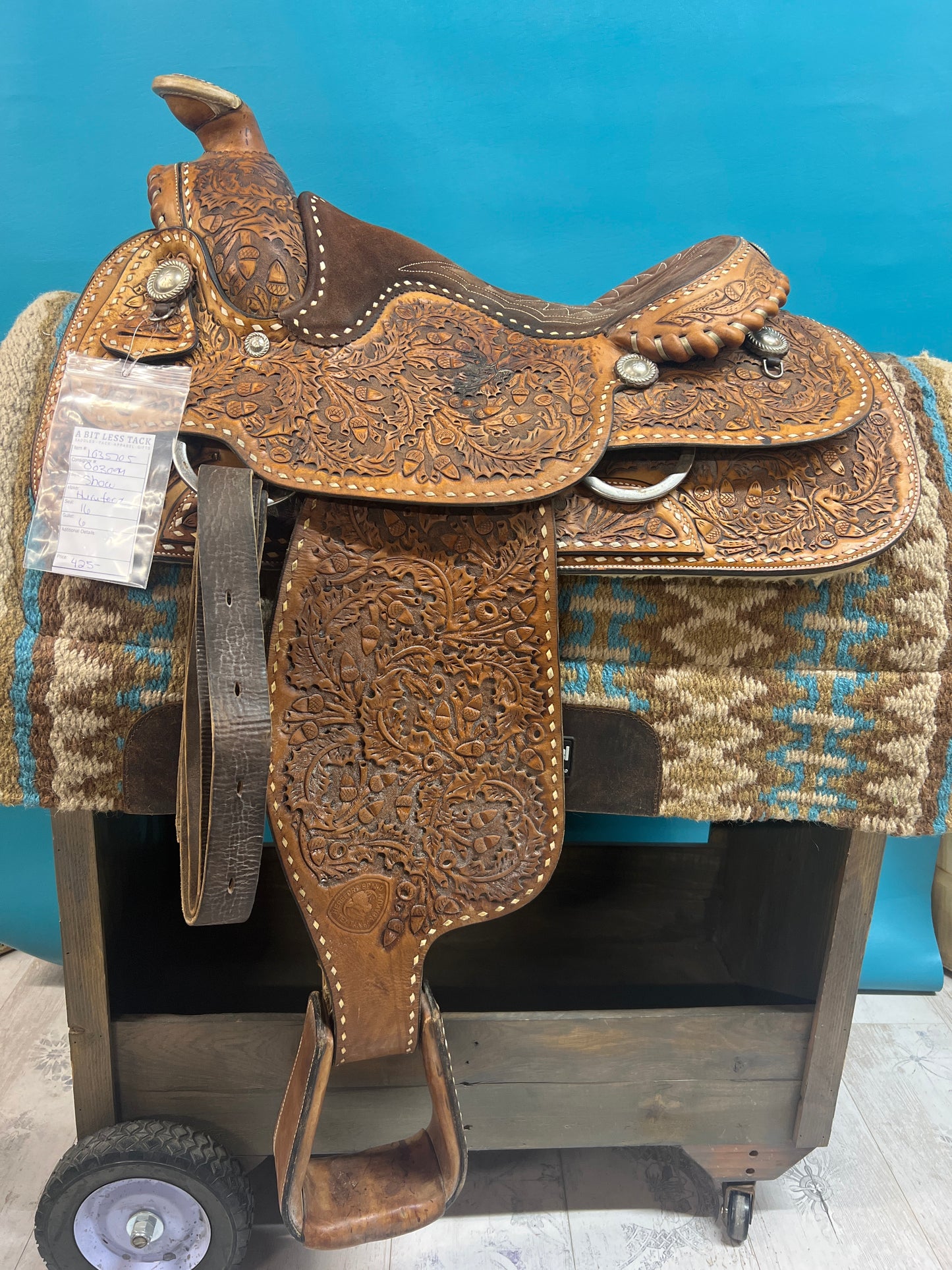 Hereford Eq. Show Saddle, 16
