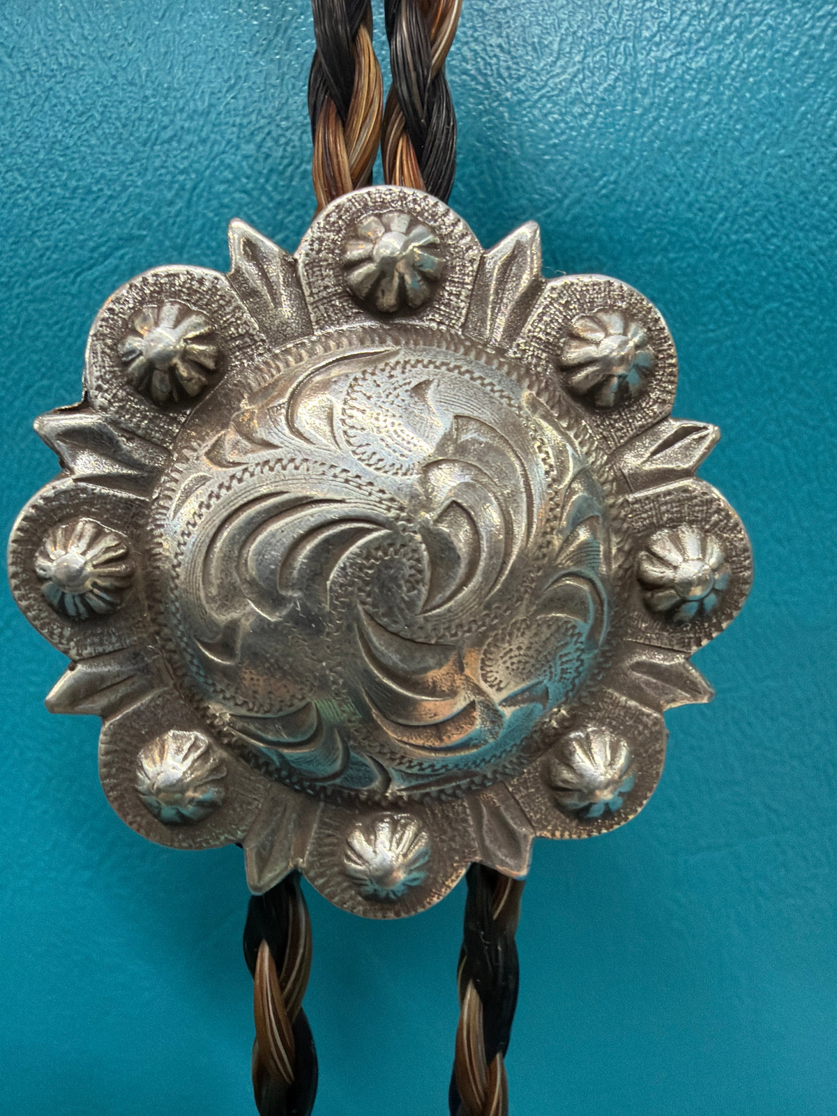 Cowboy Collectibles Authentic Horse Hair Bolo Tie