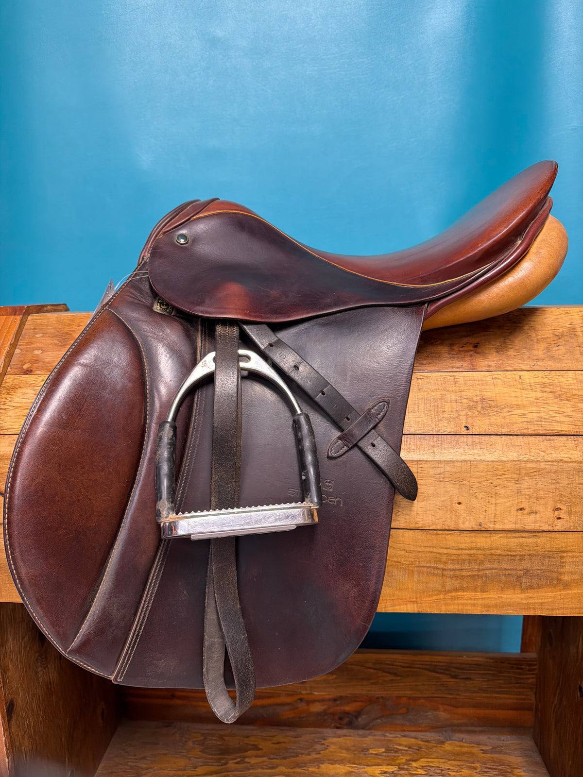 Stubben All purpose saddle, 16.5
