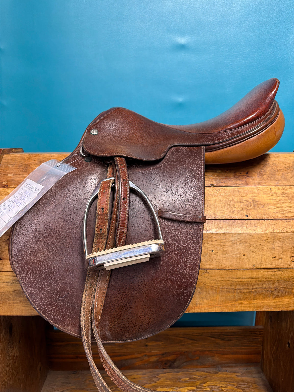 Crosby Close Contact Saddle, 16