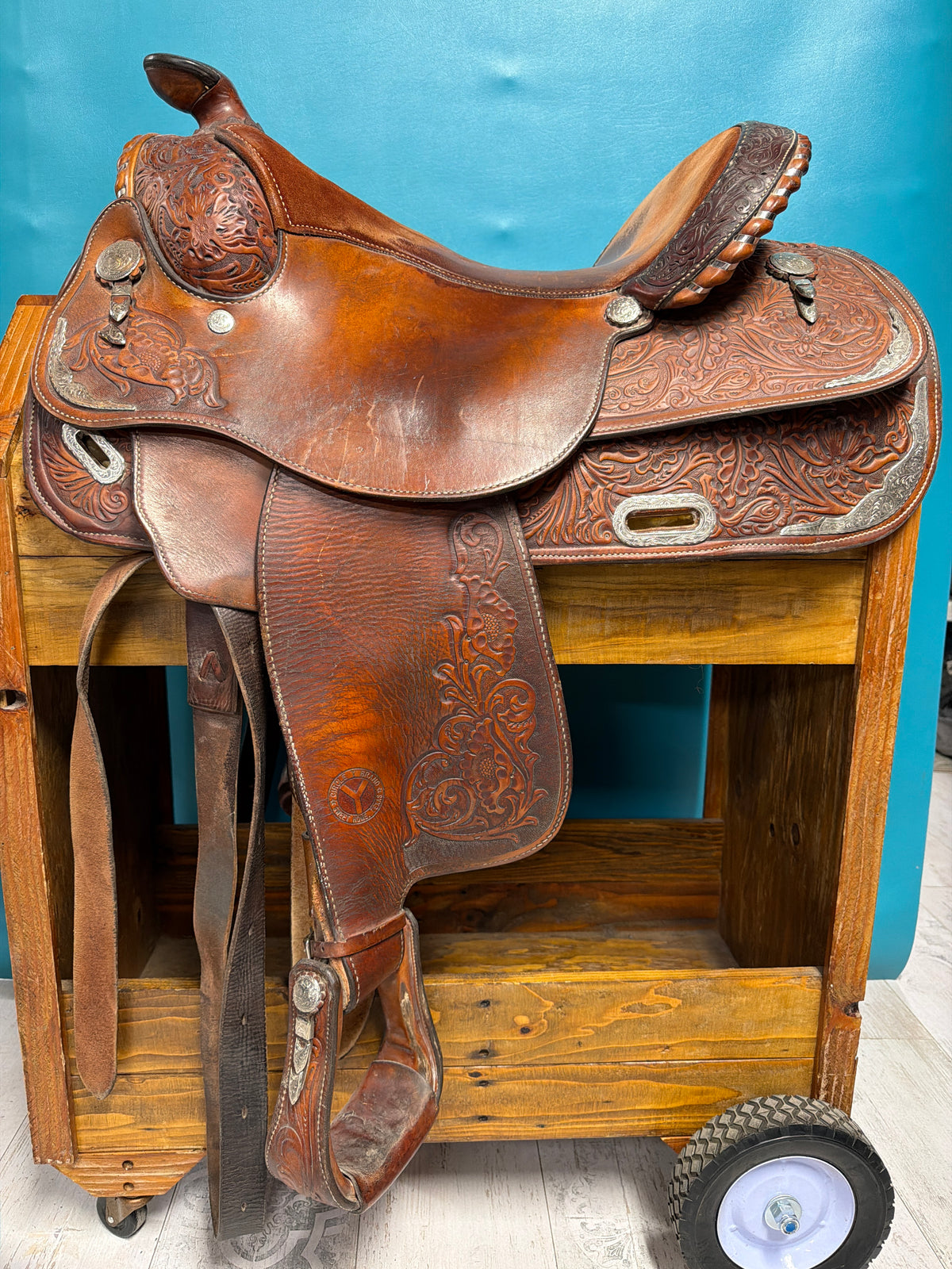 Circle Y Equitation Show saddle, 16