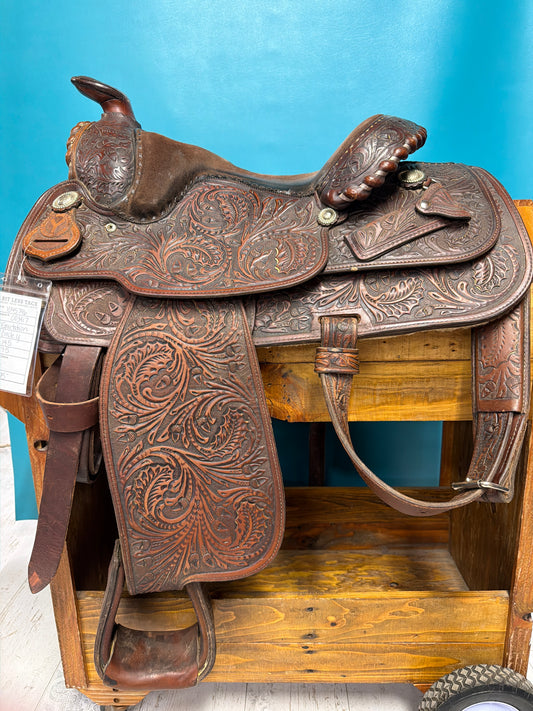 Circle Y Western Saddle show, 14.5