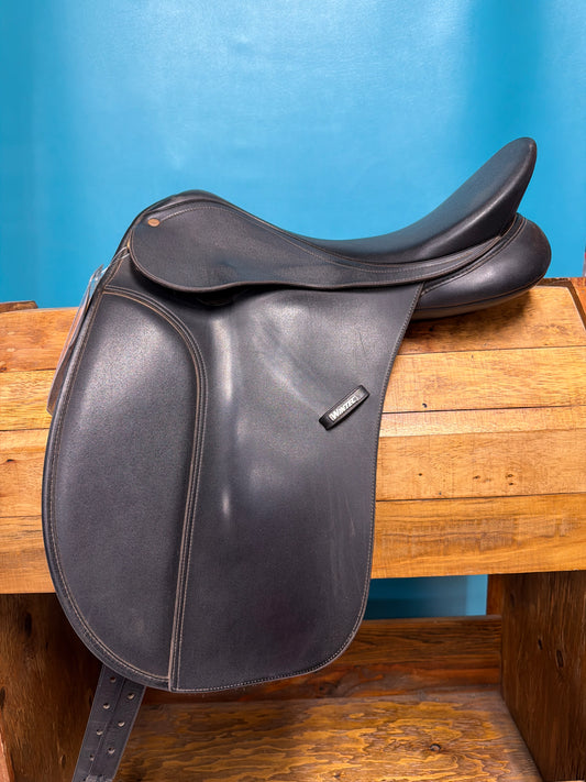 Wintec Dressage Saddle, 17.5