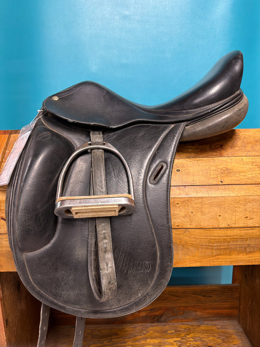 CWD Dressage Saddle, 17.5